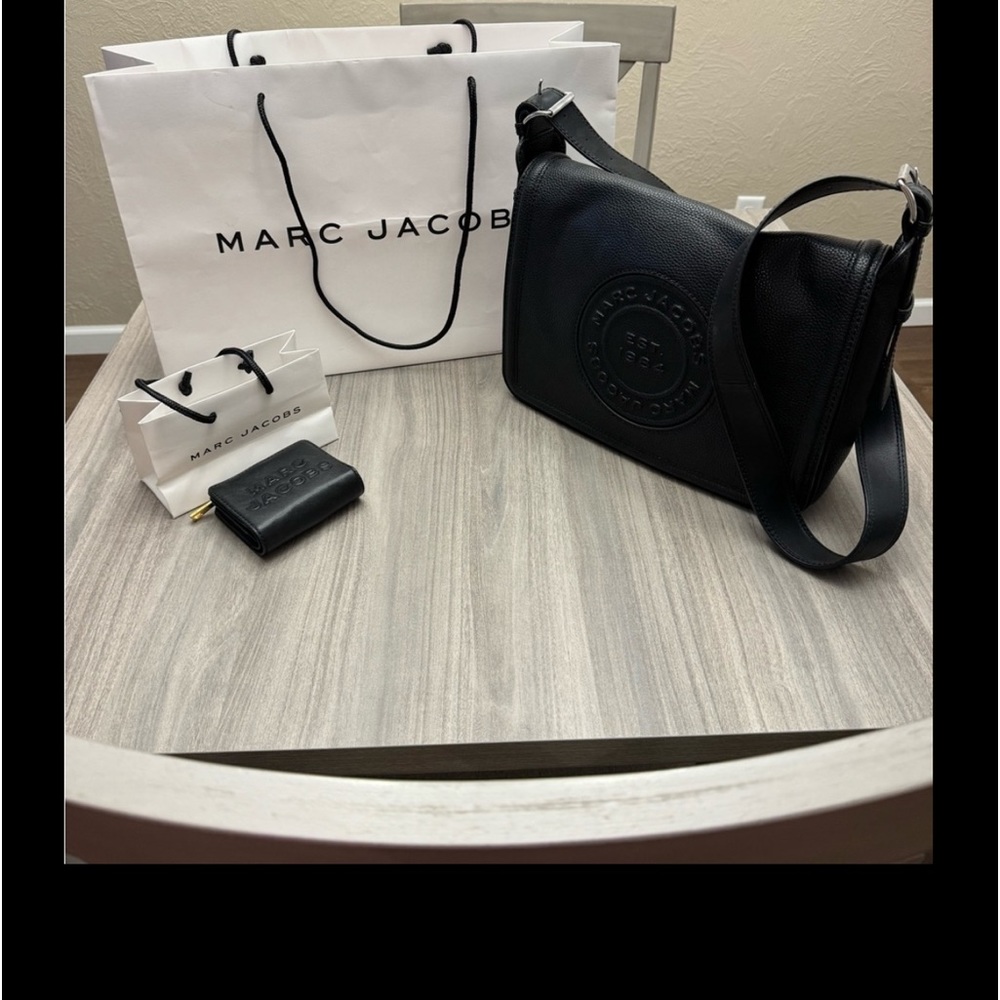 Marc Jacobs XL pebbled black leather Messenger bag with small wallet.